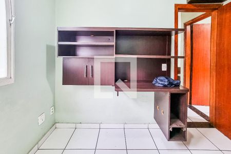 Quarto 2 de apartamento para alugar com 2 quartos, 51m² em São João Batista, Belo Horizonte