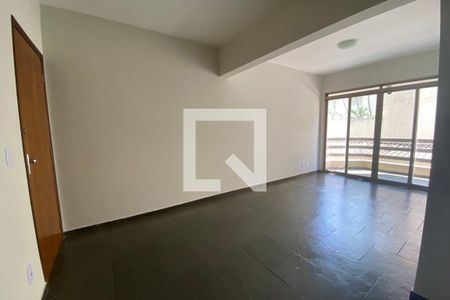 Sala de apartamento para alugar com 3 quartos, 110m² em Jardim Palma Travassos, Ribeirão Preto