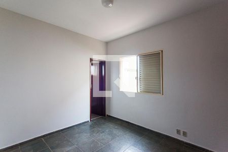 Suite de apartamento para alugar com 3 quartos, 110m² em Martins, Uberlândia