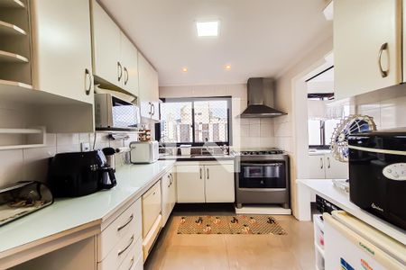 Apartamento para alugar com 171m², 5 quartos e 2 vagas Apartamento para alugar com 171m², 5 quartos e 2 vagasCozinha