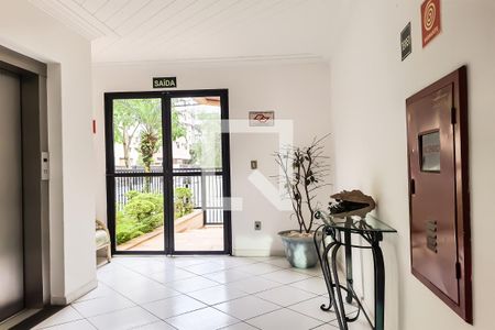 Apartamento para alugar com 171m², 5 quartos e 2 vagas Apartamento para alugar com 171m², 5 quartos e 2 vagasHall de entrada