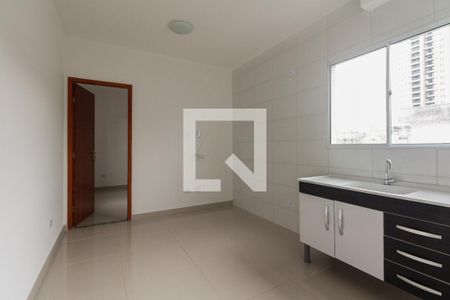 Sala e Cozinha  de apartamento para alugar com 2 quartos, 44m² em Vila Esperança, São Paulo