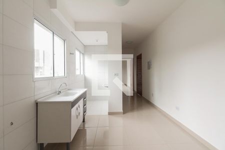 Sala e Cozinha  de apartamento para alugar com 2 quartos, 44m² em Vila Esperança, São Paulo