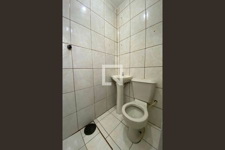 Banheiro da Suíte de casa à venda com 2 quartos, 175m² em Vicentina, São Leopoldo
