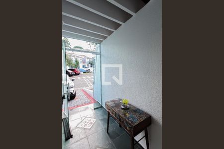 Casa de condomínio à venda com 130m², 3 quartos e 2 vagas Casa de condomínio à venda com 130m², 3 quartos e 2 vagasEntrada