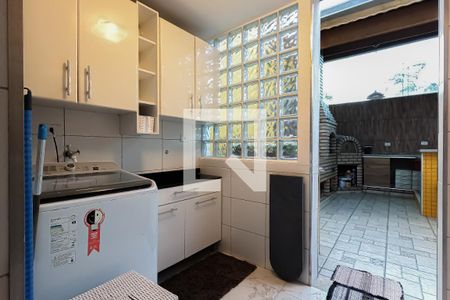 Casa de condomínio à venda com 130m², 3 quartos e 2 vagas Casa de condomínio à venda com 130m², 3 quartos e 2 vagasÁrea de Serviço