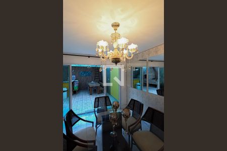 Casa de condomínio à venda com 130m², 3 quartos e 2 vagas Casa de condomínio à venda com 130m², 3 quartos e 2 vagasCozinha