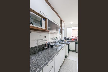 Apartamento à venda com 146m², 4 quartos e 2 vagas Apartamento à venda com 146m², 4 quartos e 2 vagasCozinha