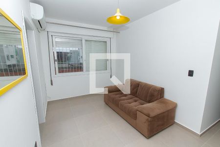 Sala de apartamento para alugar com 1 quarto, 45m² em Passo da Areia, Porto Alegre