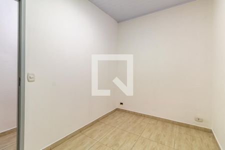 Quarto 2 de casa à venda com 2 quartos, 148m² em Jardim Madeirense, Guarulhos