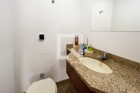 Lavabo de apartamento à venda com 3 quartos, 151m² em Vila Nova Conceição, São Paulo