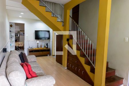 Sala de casa à venda com 3 quartos, 154m² em Irajá, Rio de Janeiro