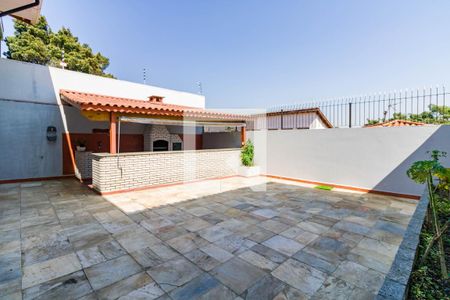 Casa à venda com 310m², 3 quartos e 4 vagas Casa à venda com 310m², 3 quartos e 4 vagasQuintal
