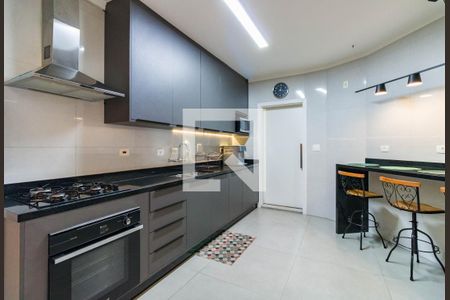 Casa à venda com 310m², 3 quartos e 4 vagas Casa à venda com 310m², 3 quartos e 4 vagasCozinha