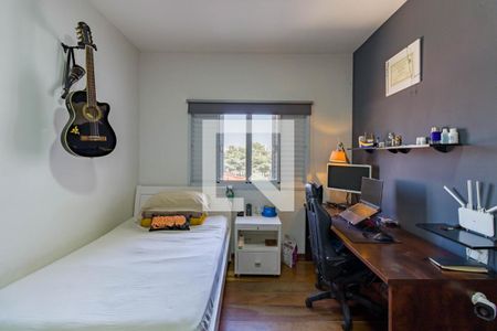 Casa à venda com 310m², 3 quartos e 4 vagas Casa à venda com 310m², 3 quartos e 4 vagasQuarto 2