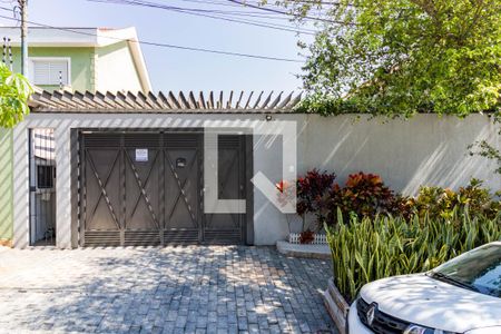 Casa à venda com 310m², 3 quartos e 4 vagas Casa à venda com 310m², 3 quartos e 4 vagasFachada