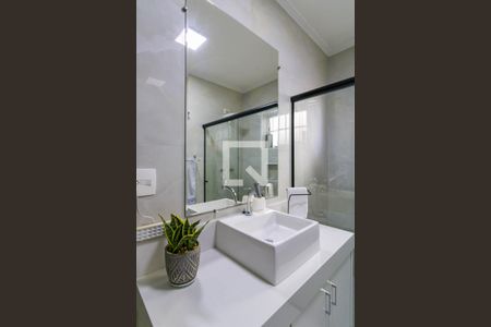 Casa à venda com 310m², 3 quartos e 4 vagas Casa à venda com 310m², 3 quartos e 4 vagasQuarto 3