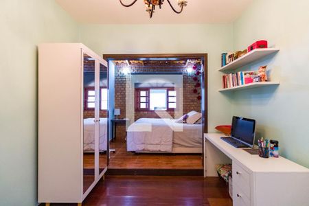 Casa à venda com 310m², 3 quartos e 4 vagas Casa à venda com 310m², 3 quartos e 4 vagasQuarto 1