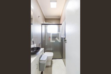 Casa à venda com 310m², 3 quartos e 4 vagas Casa à venda com 310m², 3 quartos e 4 vagasBanheiro