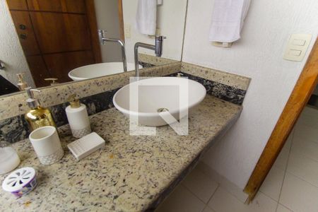 Lavabo de casa para alugar com 3 quartos, 350m² em Jardim Nossa Senhora do Carmo, São Paulo