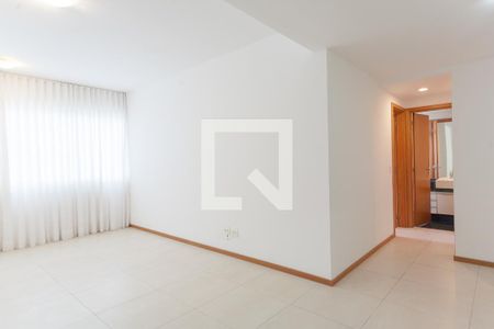 Sala de apartamento para alugar com 2 quartos, 80m² em Vale do Sereno, Nova Lima