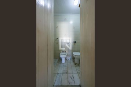 Banheiro de casa à venda com 1 quarto, 104m² em Partenon, Porto Alegre