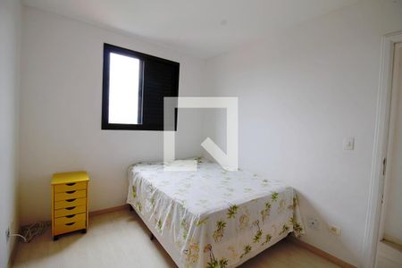 Quarto 1 de apartamento para alugar com 2 quartos, 70m² em Jardim Monte Alegre, Taboão da Serra