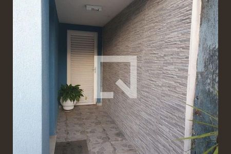 Casa à venda com 3 quartos, 120m² em Vila Romero, São Paulo