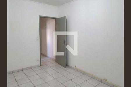 Casa à venda com 3 quartos, 120m² em Vila Romero, São Paulo