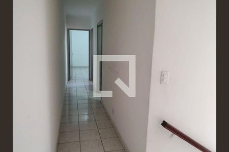 Casa à venda com 3 quartos, 120m² em Vila Romero, São Paulo