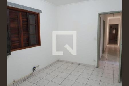 Casa à venda com 3 quartos, 120m² em Vila Romero, São Paulo