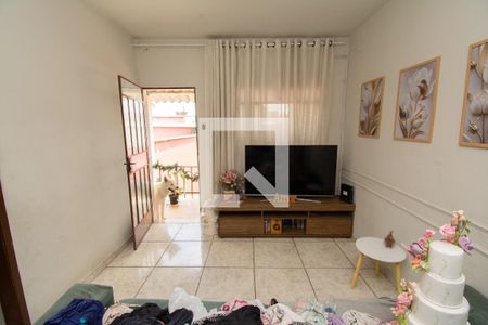 Sala de casa à venda com 4 quartos, 60m² em Eldorado, Contagem