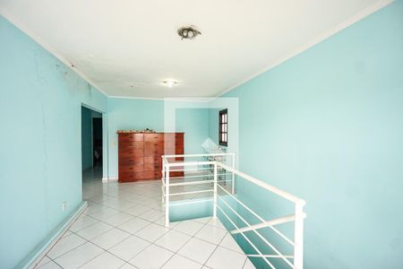 Hall da escada de casa à venda com 4 quartos, 360m² em Vila Nova Manchester, São Paulo