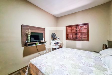 Quarto 1 de casa à venda com 4 quartos, 240m² em Floramar, Belo Horizonte