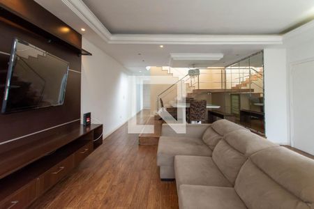 Sala de casa para alugar com 3 quartos, 350m² em Jardim Palmira, Guarulhos