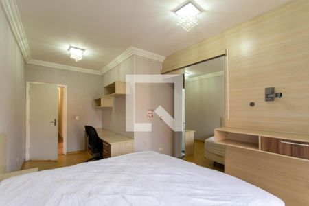 Suíte Master de casa para alugar com 3 quartos, 350m² em Jardim Palmira, Guarulhos