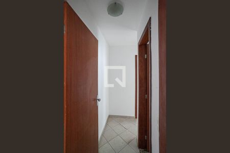 Corredor de apartamento para alugar com 2 quartos, 80m² em Manacás, Belo Horizonte