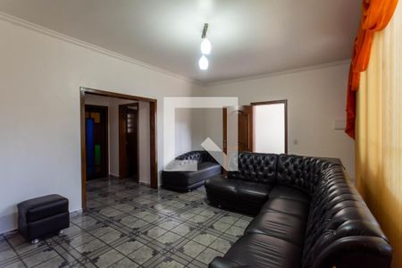 Sala de casa para alugar com 4 quartos, 410m² em Jardim Presidente Dutra, Guarulhos