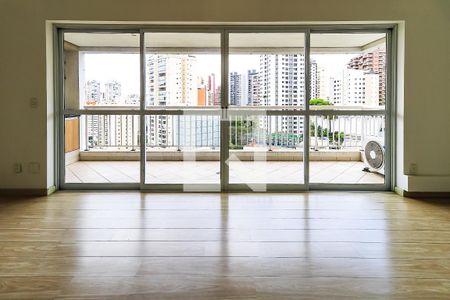 Sala de apartamento para alugar com 4 quartos, 124m² em Jardim Ampliação, São Paulo