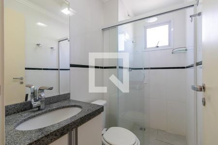 Banheiro da suíte de apartamento para alugar com 3 quartos, 70m² em Jardim Chapadão, Campinas