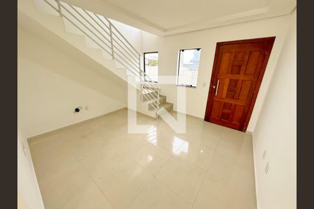 Sala de TV de casa para alugar com 2 quartos, 97m² em São João do Rio Vermelho, Florianópolis