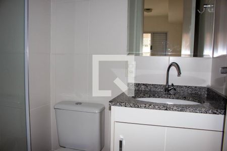 Banheiro da Suíte de apartamento para alugar com 2 quartos, 52m² em Parque União, Jundiaí