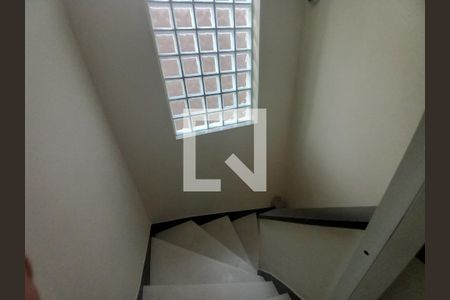 Casa à venda com 4 quartos, 280m² em VILA DEODORO, São Paulo