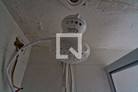 Banheiro de casa para alugar com 1 quarto, 40m² em Vila Bruna, São Paulo