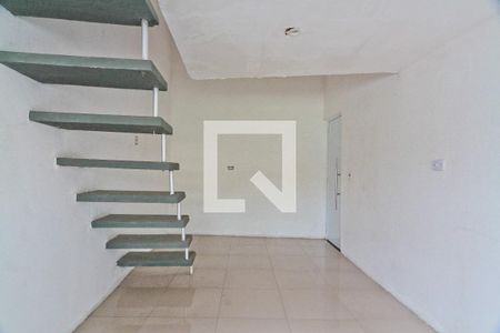 Sala de casa para alugar com 1 quarto, 40m² em Vila Bruna, São Paulo