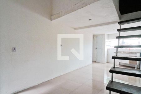 Sala de casa para alugar com 1 quarto, 40m² em Vila Bruna, São Paulo