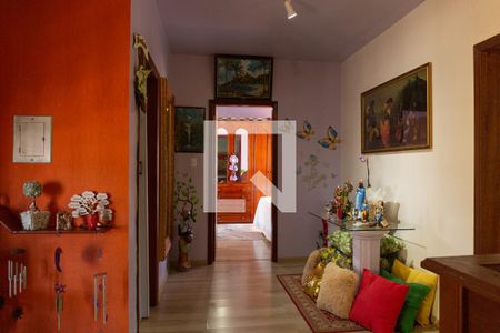 Casa à venda com 0m², 3 quartos e 5 vagas Casa à venda com 0m², 3 quartos e 5 vagasCorredor