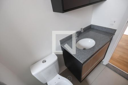 Banheiro de apartamento à venda com 1 quarto, 29m² em Santa Teresinha, São Paulo