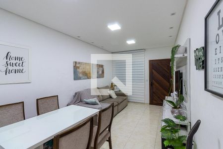 Casa à venda com 120m², 3 quartos e 2 vagasSala