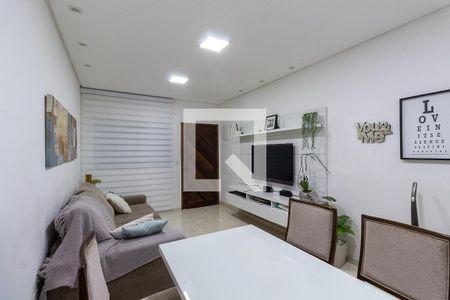 Casa à venda com 120m², 3 quartos e 2 vagasSala